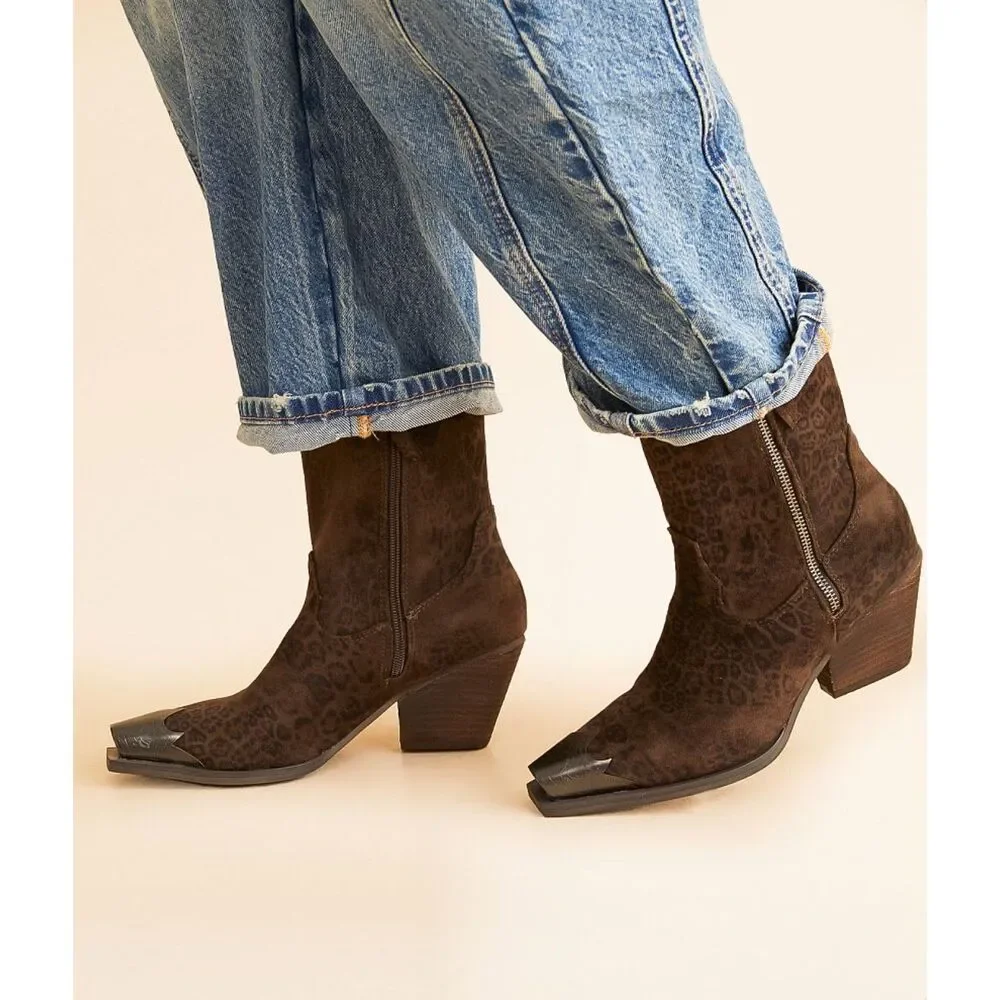 Buckle Women’s Size 8 Brown Leopard Western Ankle Boots NIB Metal Toe
